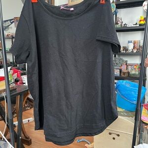 La vie en rose, Black Women’s Short Sleeve Tee - Unbranded